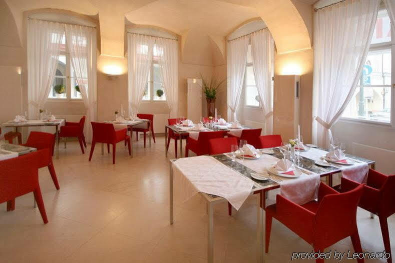 Three Storks 5* Prag