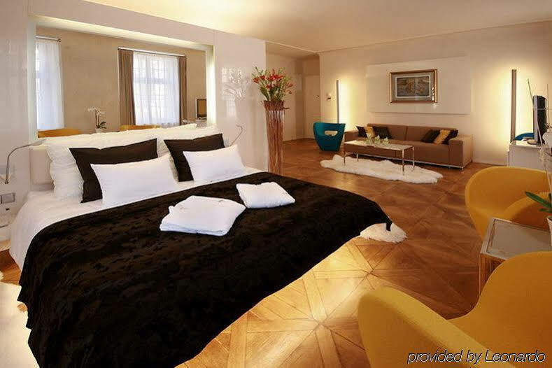 Three Storks Hotell 5*